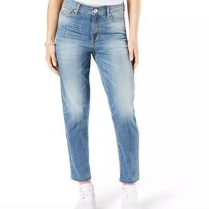 Junior's Denizen Levi's Mom  High Waisted  Straight Jean 13